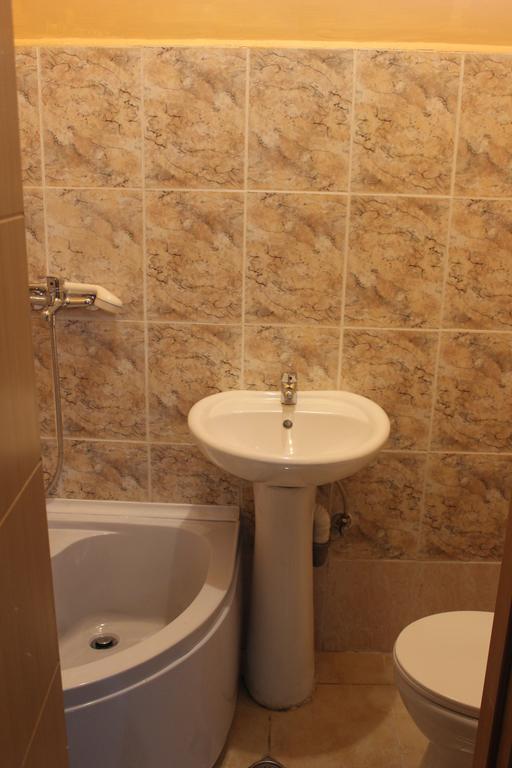 Old District Guest House Tbilisi Room photo