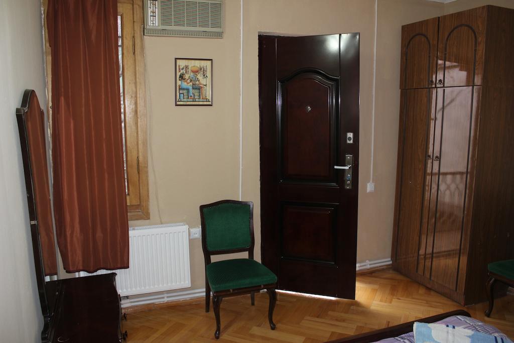 Old District Guest House Tbilisi Room photo