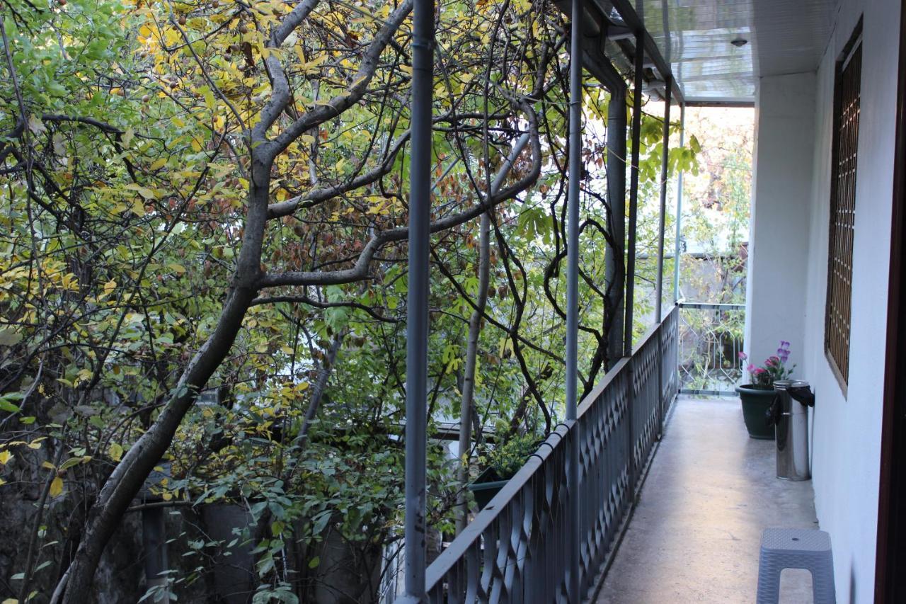 Old District Guest House Tbilisi Exterior photo