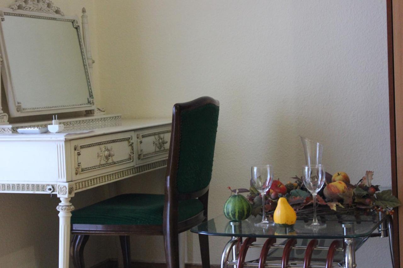 Old District Guest House Tbilisi Room photo